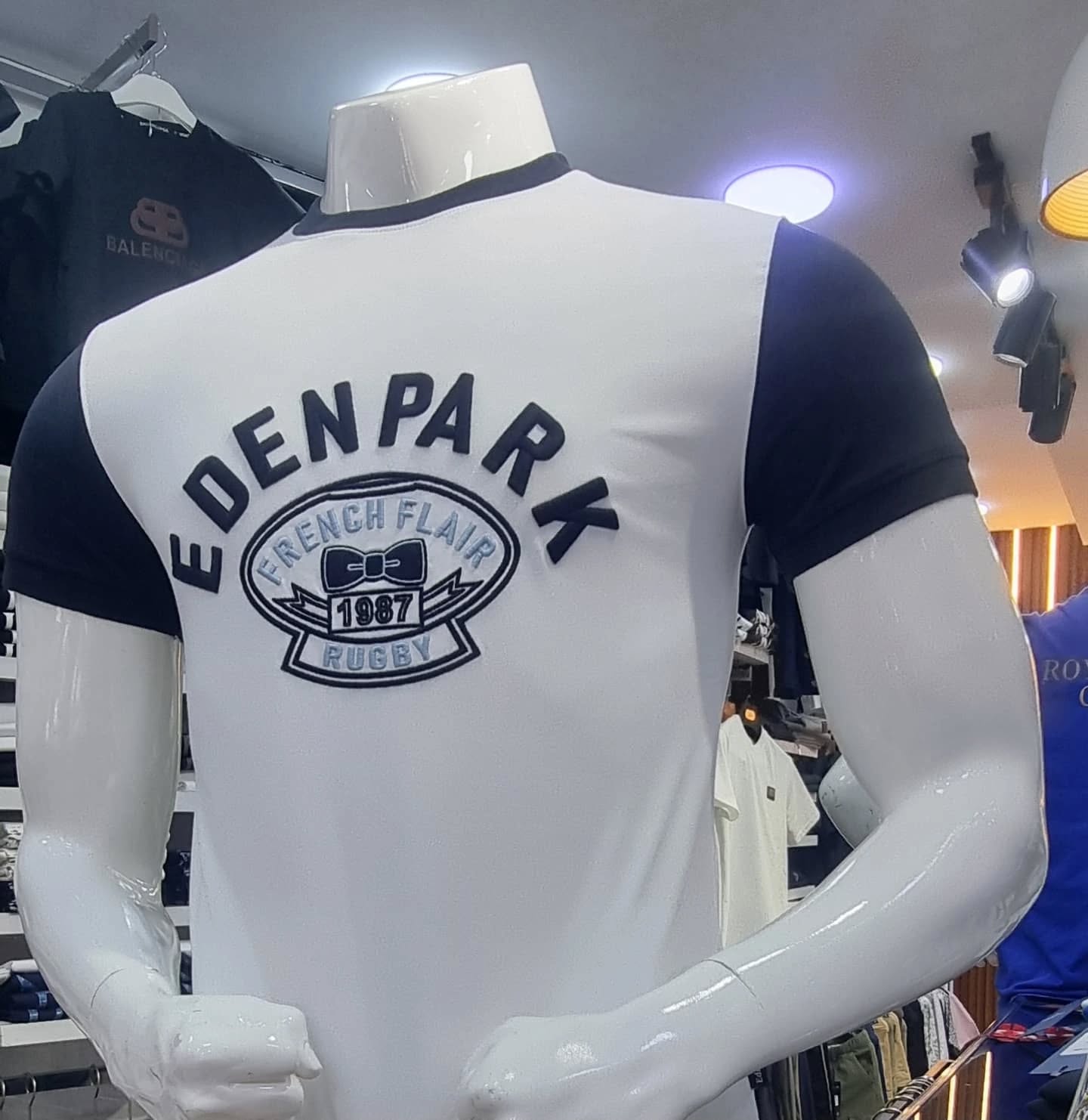 تيشيرت EDEN PARK رجالي – أناقة فرنسية بطابع رياضي