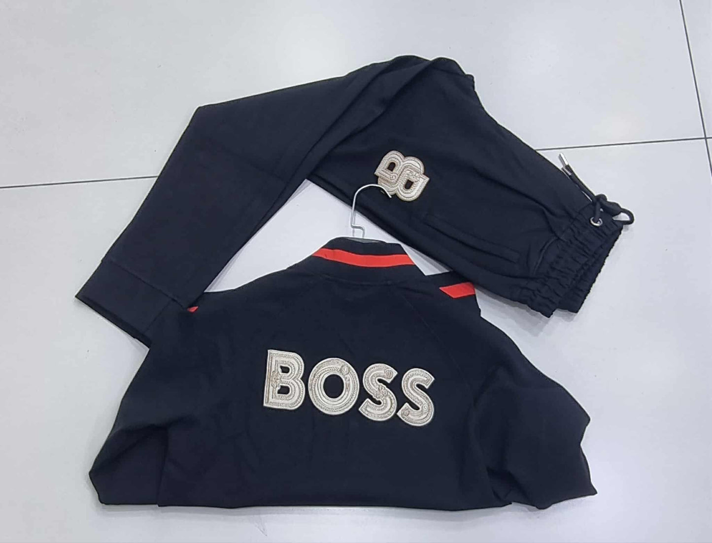 Ensemble Boss cole Office