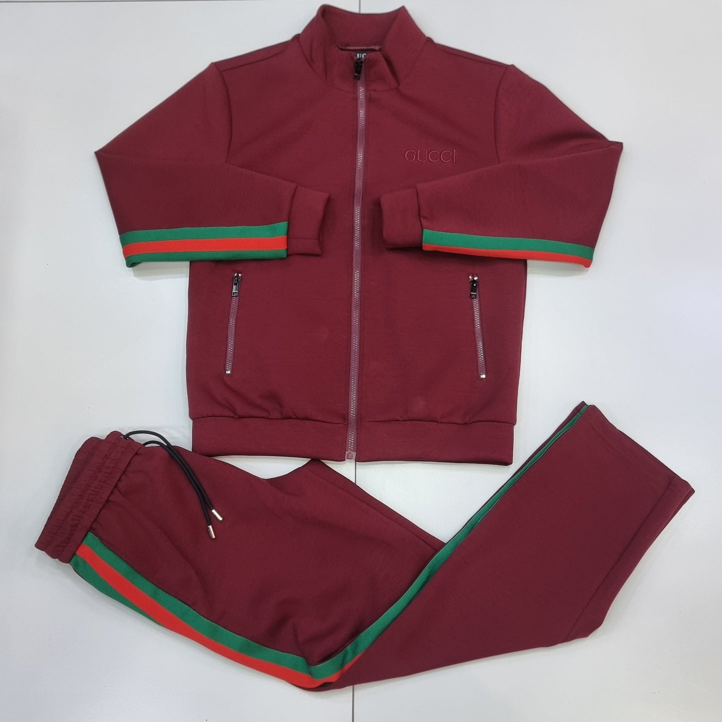 Ensemble Gucci baggy