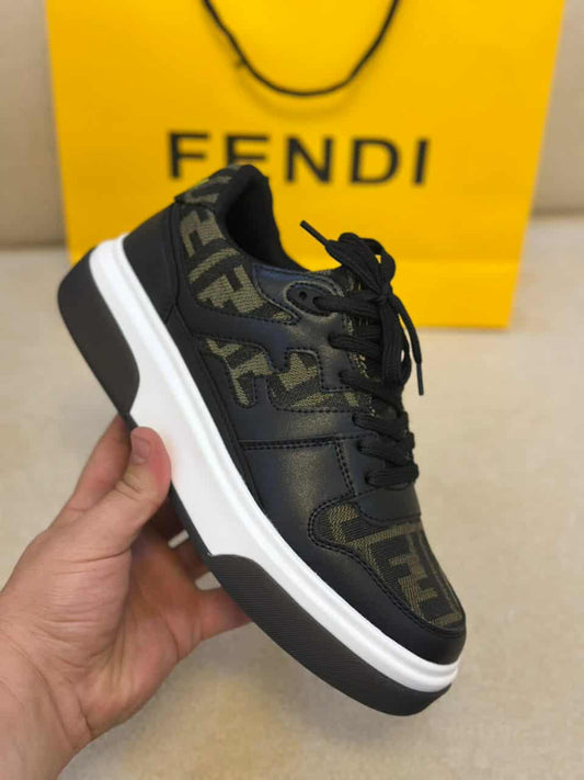 Chausser FENDI