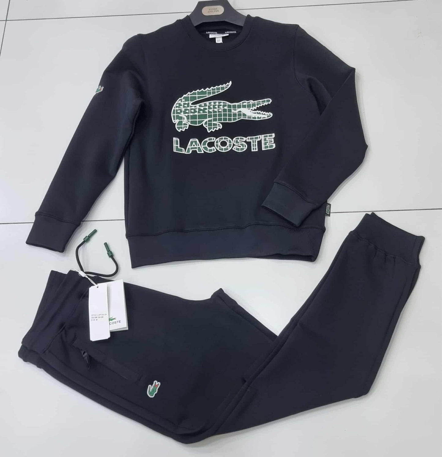ensemble Lacoste